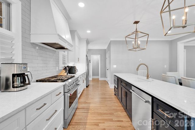 1068 Belmont Village Drive, Belmont, NC 28012