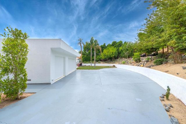 48295 Alder Lane, Palm Desert, CA 92260
