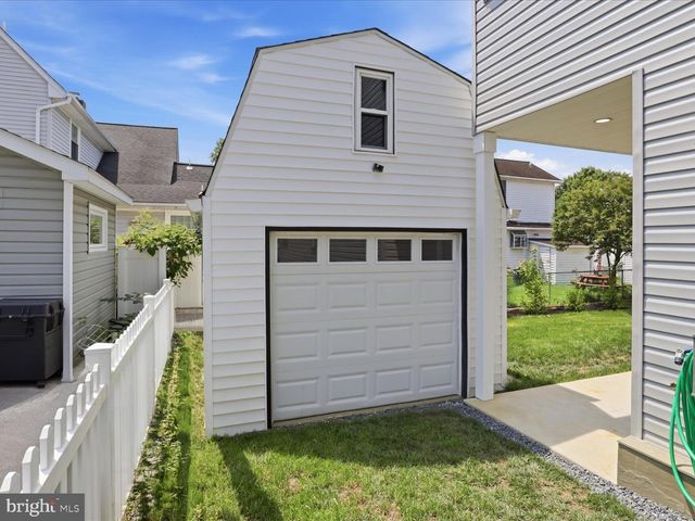 1425 HALLIE ST SW, Edgewater, MD 21037