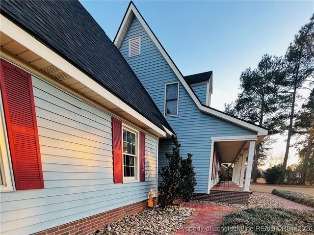 684 N Wilkinson Drive, St Pauls, NC 28384