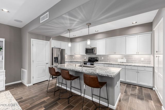 3935 E ROUGH RIDER Road 1350, Phoenix, AZ 85050