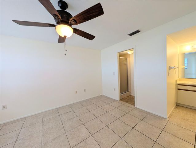 2515 BAYSHORE GARDENS PARKWAY 15, Bradenton, FL 34207
