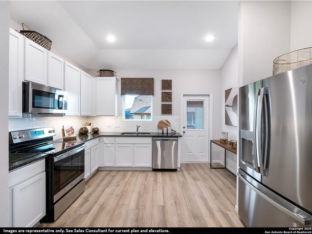 8532 Frostwood Heights, San Antonio, TX 78263