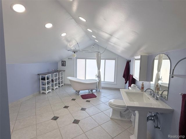 516 Withington Street, Ferndale, MI 48220