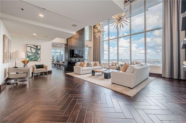 855 Peachtree NE Street 2411, Atlanta, GA 30308