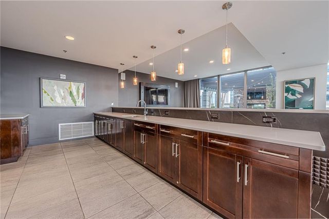 855 Peachtree NE Street 2411, Atlanta, GA 30308