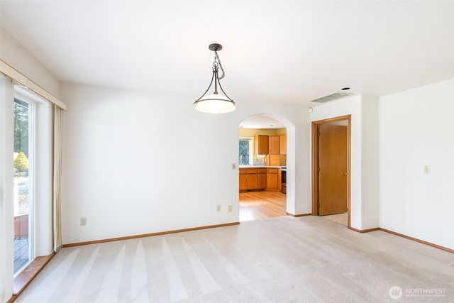 170 Hurricane Ridge Drive, Sequim, WA 98382