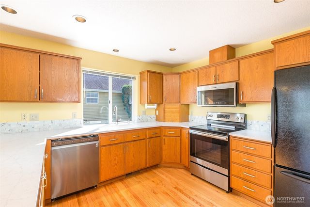 170 Hurricane Ridge Drive, Sequim, WA 98382