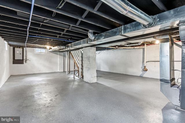 128 E OAK AVE, Lawnside, NJ 08045