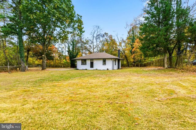 128 E OAK AVE, Lawnside, NJ 08045