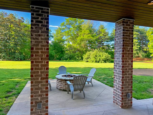 201 Lake Ridge Ct, Franklin, TN 37069