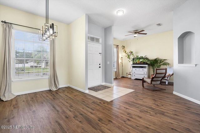 3787 JULIET LEIA Circle W, Jacksonville, FL 32218