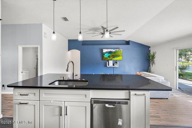 3787 JULIET LEIA Circle W, Jacksonville, FL 32218