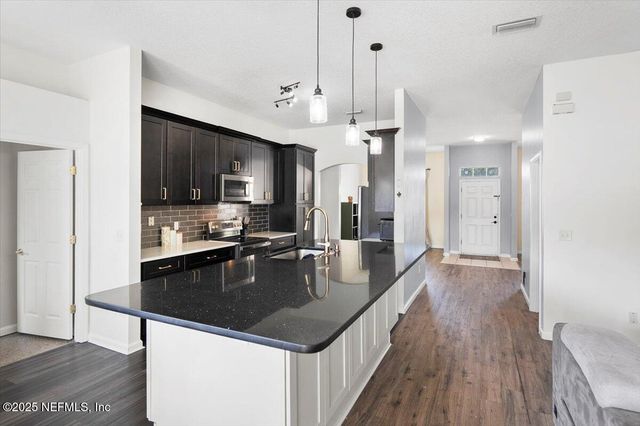 3787 JULIET LEIA Circle W, Jacksonville, FL 32218