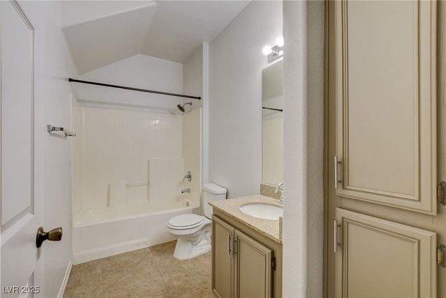 9975 Peace Way 1034, Las Vegas, NV 89147