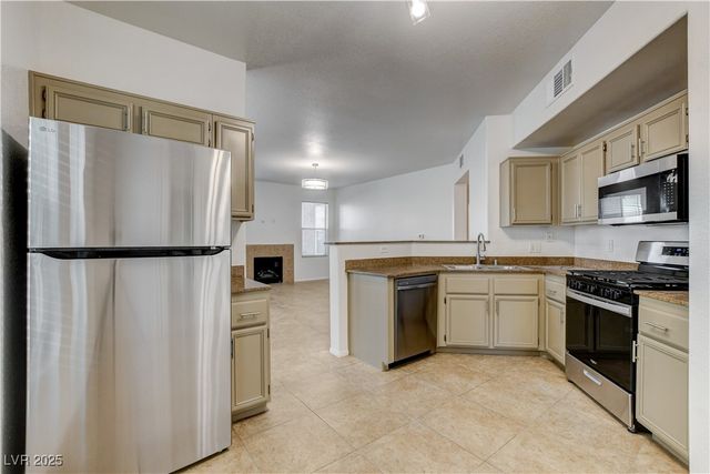 9975 Peace Way 1034, Las Vegas, NV 89147