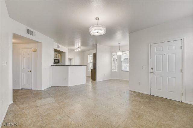 9975 Peace Way 1034, Las Vegas, NV 89147