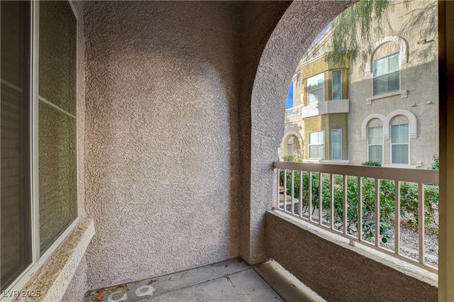 9975 Peace Way 1034, Las Vegas, NV 89147