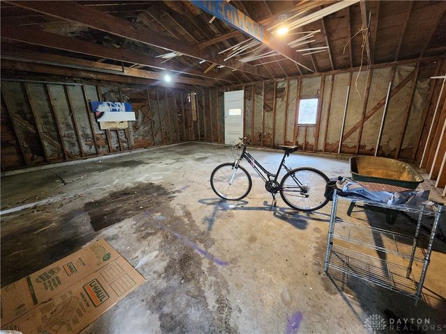 1303 Graystone Drive, Dayton, OH 45417