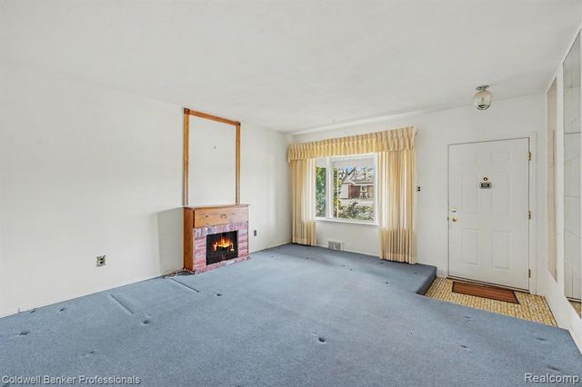 30205 Boewe Drive, Warren, MI 48092