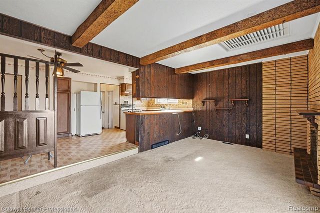 30205 Boewe Drive, Warren, MI 48092