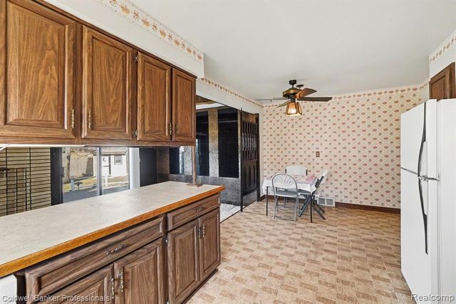 30205 Boewe Drive, Warren, MI 48092