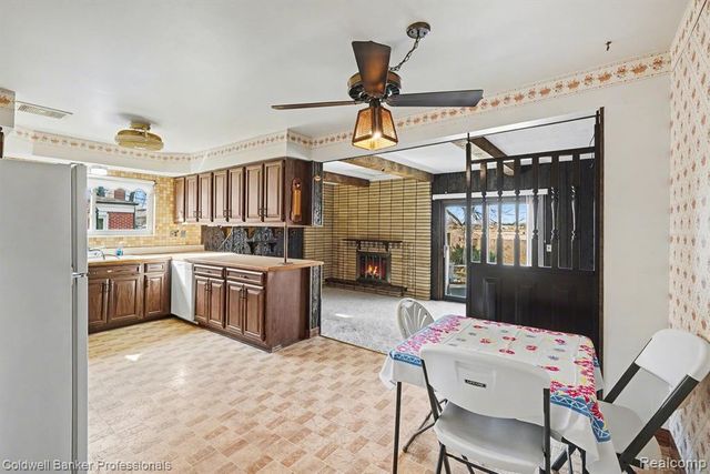 30205 Boewe Drive, Warren, MI 48092