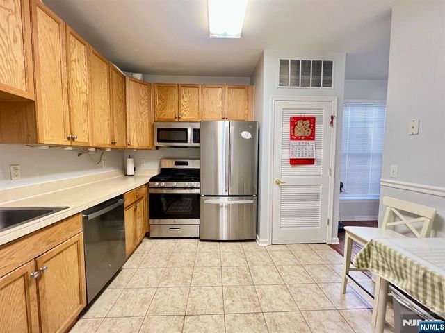 201 Dey Street 112, Harrison, NJ 07029