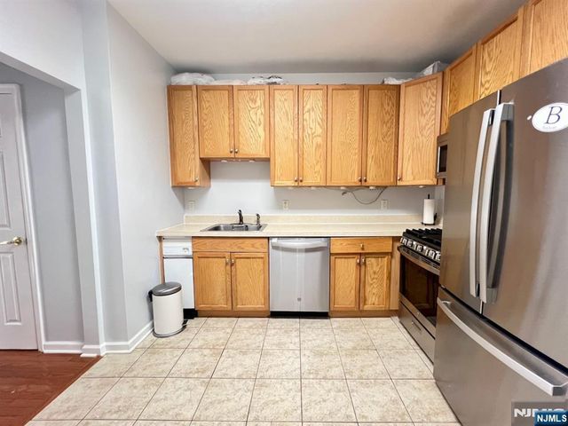 201 Dey Street 112, Harrison, NJ 07029