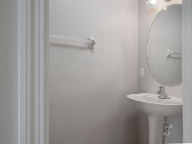 9441 FLOWERING COTTONWOOD ROAD 41, Orlando, FL 32832