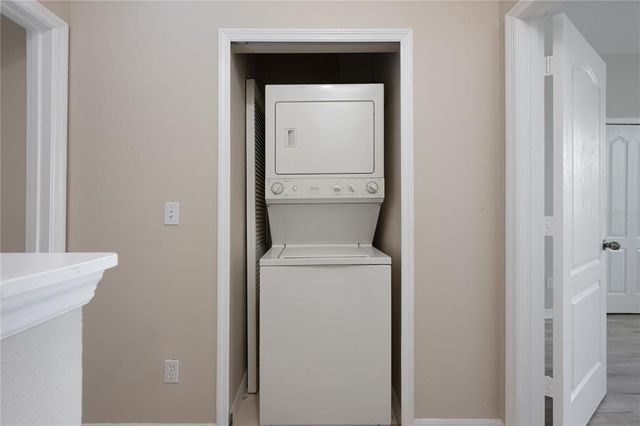 9441 FLOWERING COTTONWOOD ROAD 41, Orlando, FL 32832