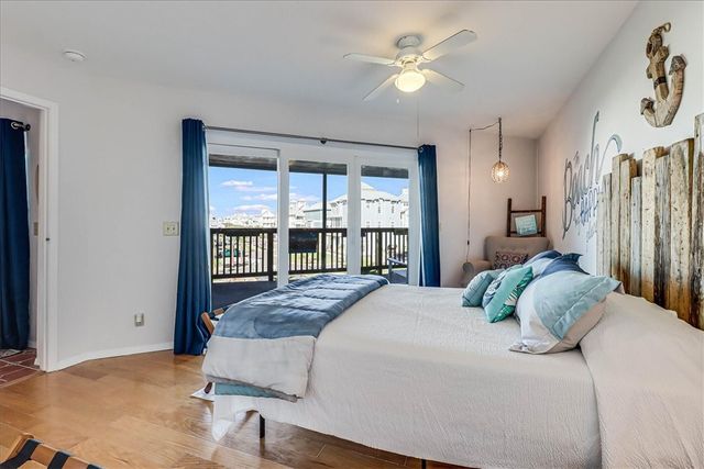 5973 Highway 361 212, Port Aransas, TX 78373