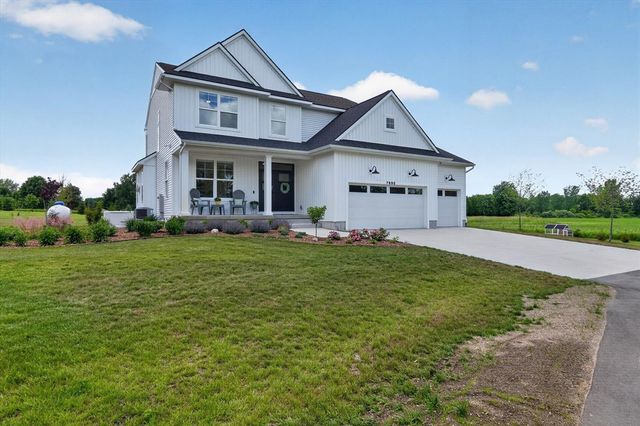 7895 Oak Grove Road, Howell, MI 48855