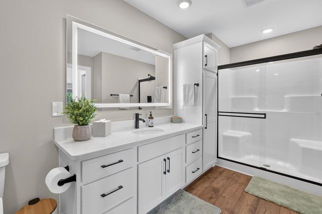 7895 Oak Grove Road, Howell, MI 48855