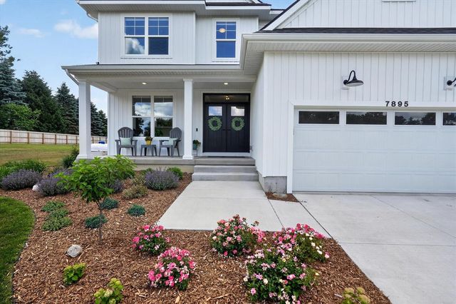 7895 Oak Grove Road, Howell, MI 48855