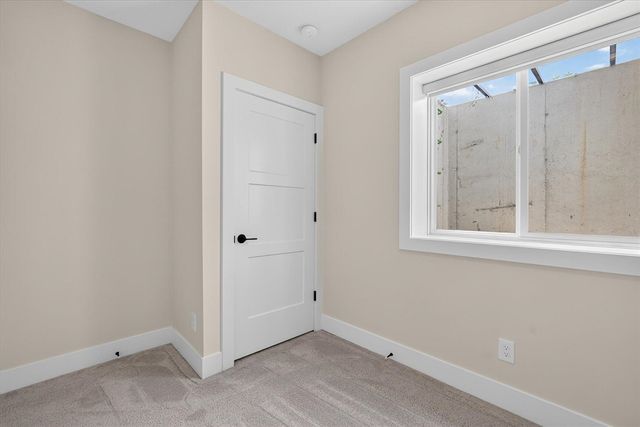 7895 Oak Grove Road, Howell, MI 48855
