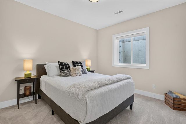 7895 Oak Grove Road, Howell, MI 48855