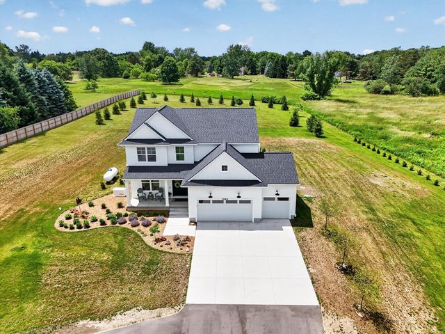 7895 Oak Grove Road, Howell, MI 48855