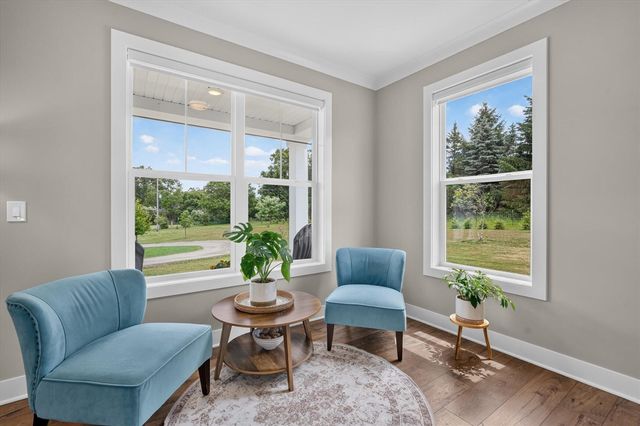 7895 Oak Grove Road, Howell, MI 48855