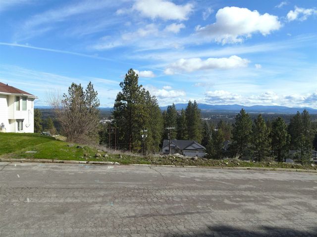 1420 W Toni Rae Dr, Spokane, WA 99218