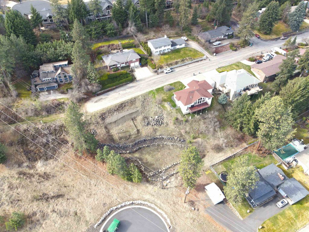 1420 W Toni Rae Dr, Spokane, WA 99218 photo 9