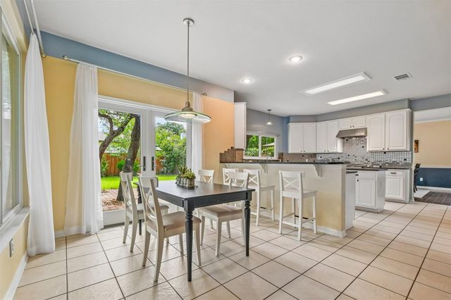 13353 Amasia DR, Austin, TX 78729