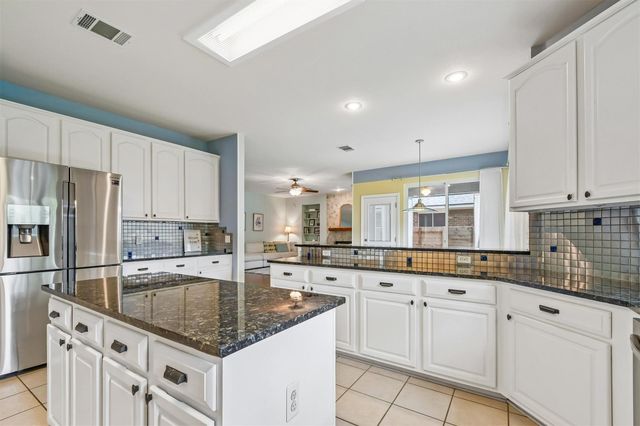 13353 Amasia DR, Austin, TX 78729