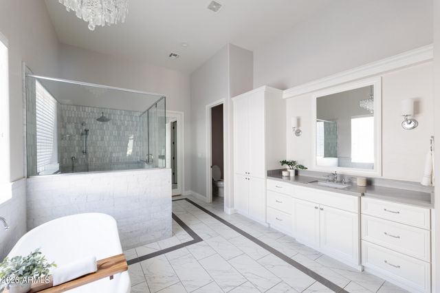 1670 W GRAND CANYON Drive, Chandler, AZ 85248