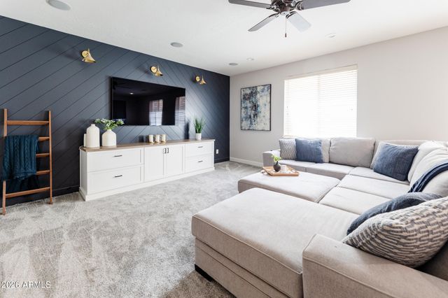 1670 W GRAND CANYON Drive, Chandler, AZ 85248
