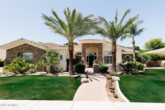 1670 W GRAND CANYON Drive, Chandler, AZ 85248
