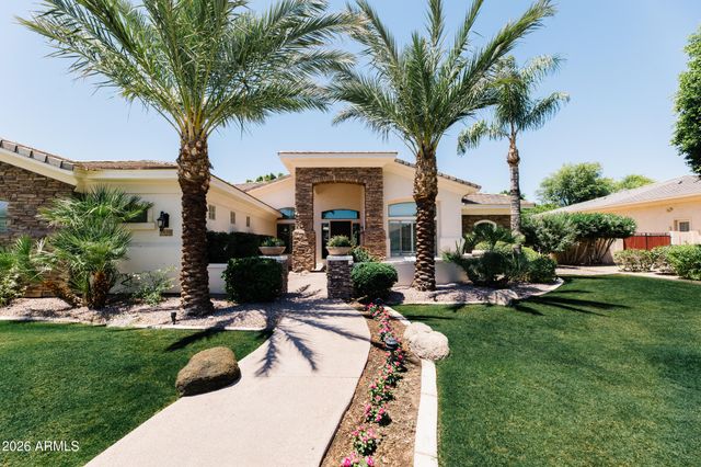 1670 W GRAND CANYON Drive, Chandler, AZ 85248