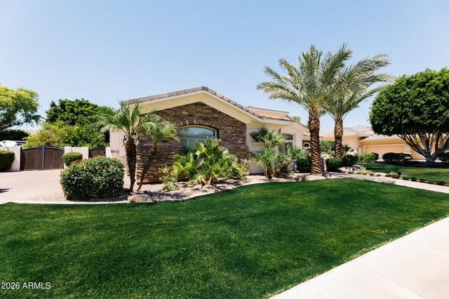 1670 W GRAND CANYON Drive, Chandler, AZ 85248