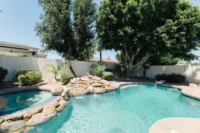 1670 W GRAND CANYON Drive, Chandler, AZ 85248