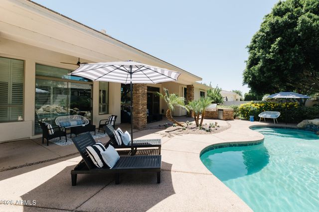 1670 W GRAND CANYON Drive, Chandler, AZ 85248